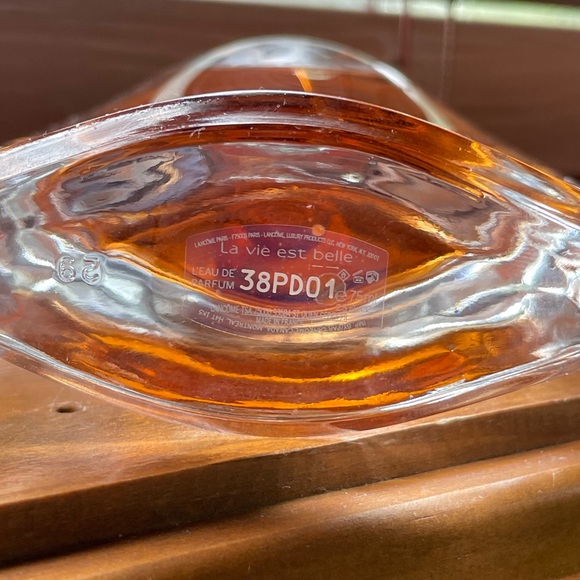 LANCÔME LA VIE EST BELLE L’EAU DE PARFUM. 2.5 oz. NEW & UNUSED. - Picture 2 of 2